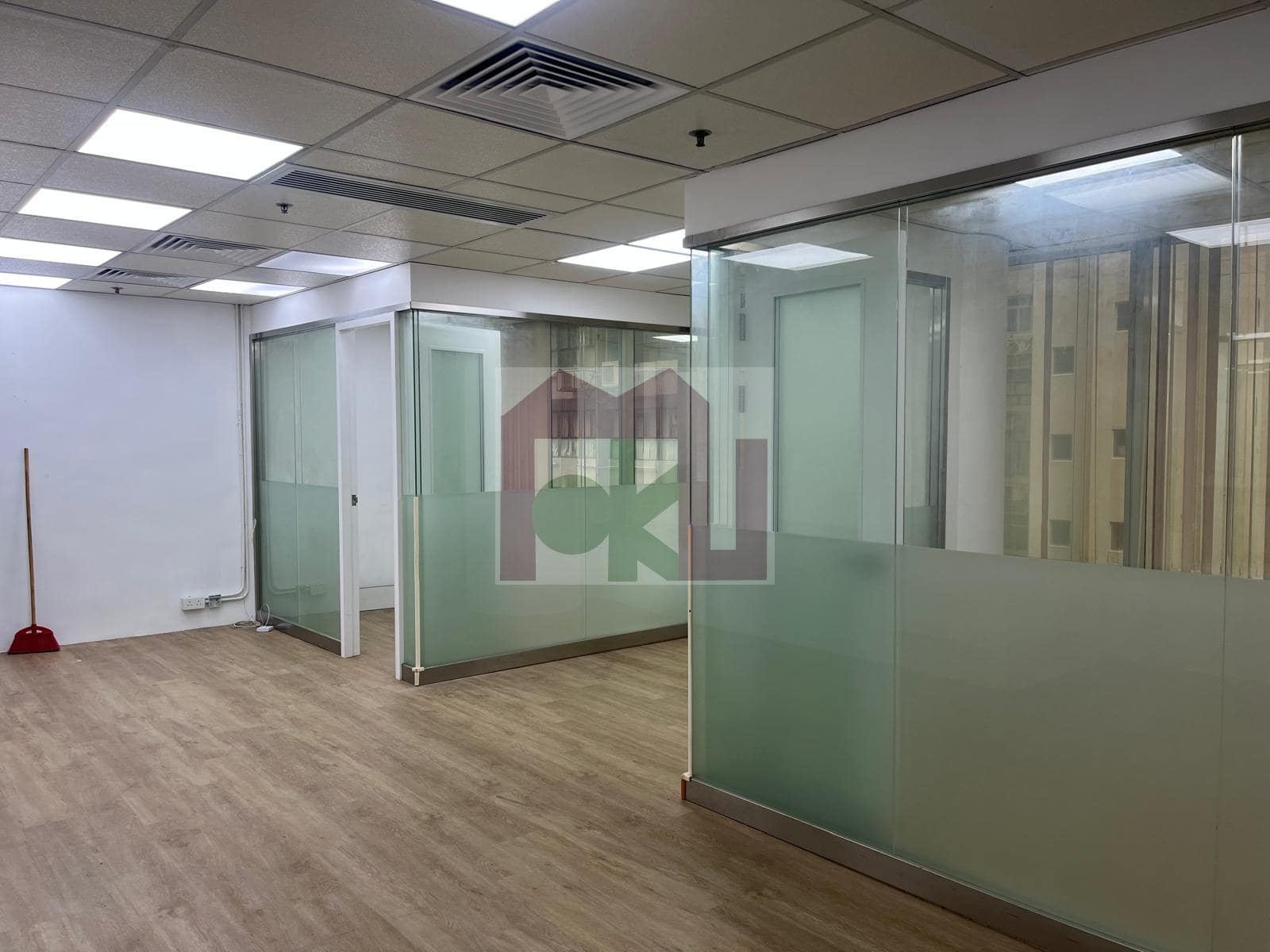 Yam Tze Commercial Building building or unit photo